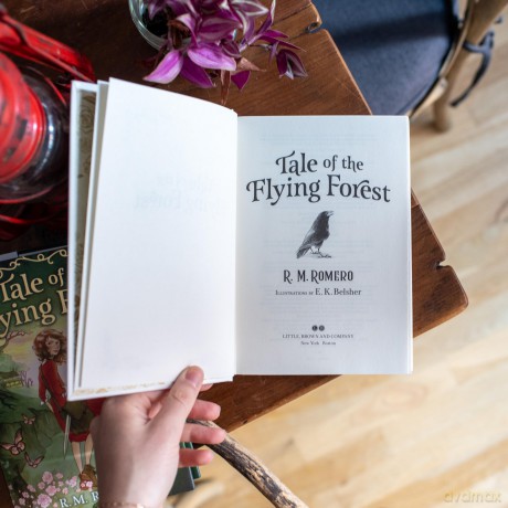 Tale of the Flying Forest [KSIĄŻKA]