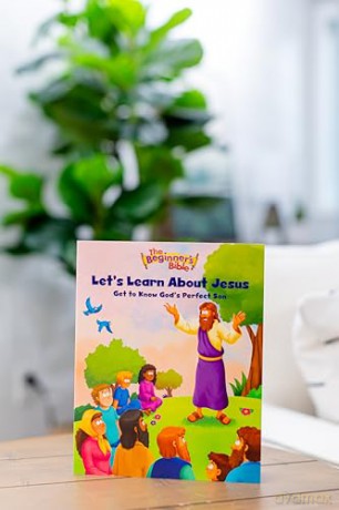 The Beginner's Bible Let's Learn About Jesus: Get to Know God's Perfect Son [KSIĄŻKA]