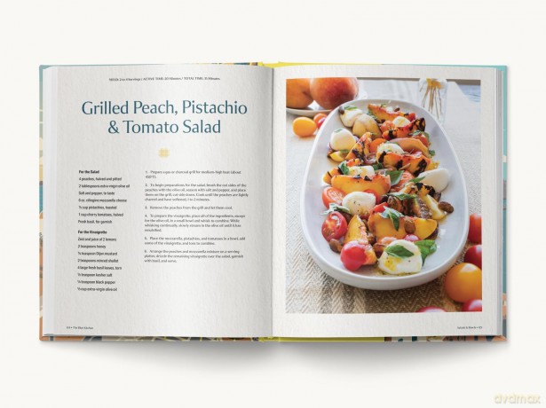 The Blue Kitchen: 100+ Recipes from the Happiest, Healthiest Corners of the World [KSIĄŻKA]