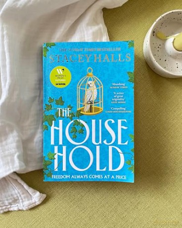 The Household: The captivating Sunday Times bestseller. Your perfect gift for Mother's Day [KSIĄŻKA]
