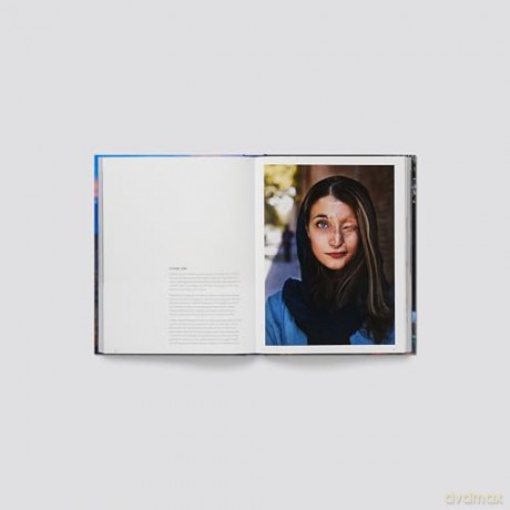 The Power of Women: An Atlas of Beauty Book [KSIĄŻKA]
