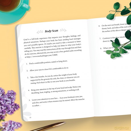 The Pregnancy and Baby Loss Guided Journal: Your Space to Process, Grieve, and Heal After Miscarriage, Stillbirth, or Other Reproductive Loss [KSIĄŻKA]