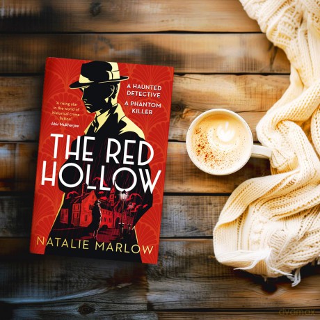 The Red Hollow: A haunted detective, a phantom killer... [KSIĄŻKA]