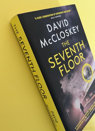 The Seventh Floor: Sunday Times Bestseller From Author of DAMASCUS STATION and co-host of hit podcast THE REST IS CLASSIFIED [KSIĄŻKA]