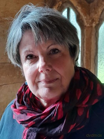 The Witchfinder's Assistant: A haunting historical mystery novel about the witch trials - perfect for reading this Fall 2024 [KSIĄŻKA]