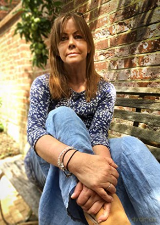 Time to Take a Chance: An emotional, life-affirming book club pick from Debbie Howells for 2024 [KSIĄŻKA]