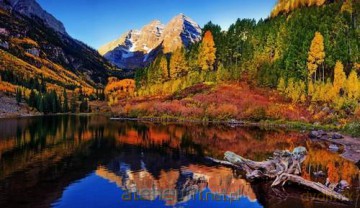 TREFL Puzzle 1000 el. Jezioro Maroon Aspen [PUZZLE]