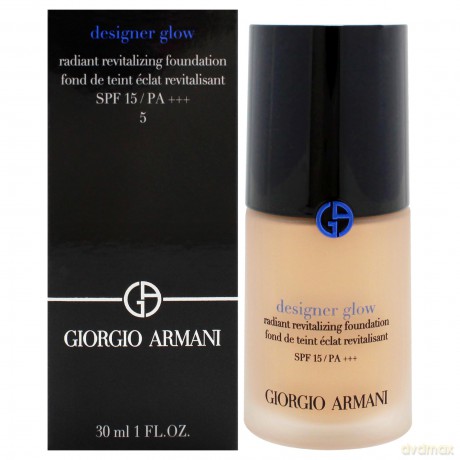 Brightening liquid make-up SPF 15 Designer Glow Radiant Revitalizing Foundation 30 ml - Shade: 5