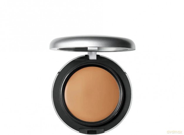 Compact make-up Studio Fix Tech Cream-to-Powder Foundation 10 g - Shade: NC42