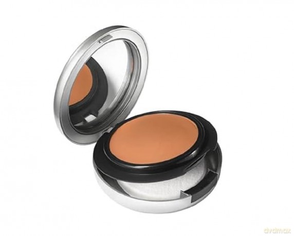 Compact make-up Studio Fix Tech Cream-to-Powder Foundation 10 g - Shade: NW43