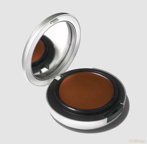 Compact make-up Studio Fix Tech Cream-to-Powder Foundation 10 g - Shade: NW50