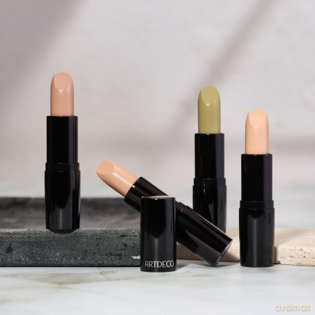 Correction rod Perfect Stick 4 g - Shade: 3 Bright Apricot