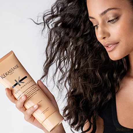 Curl Manifesto Light weight Moisture Replenishing Conditioner for wavy and curly hair - Volume: 250 ml