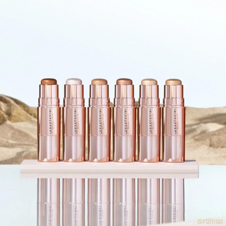 Highlighter in a stick Stick Highlighter 8 g - Shade: Iced Out