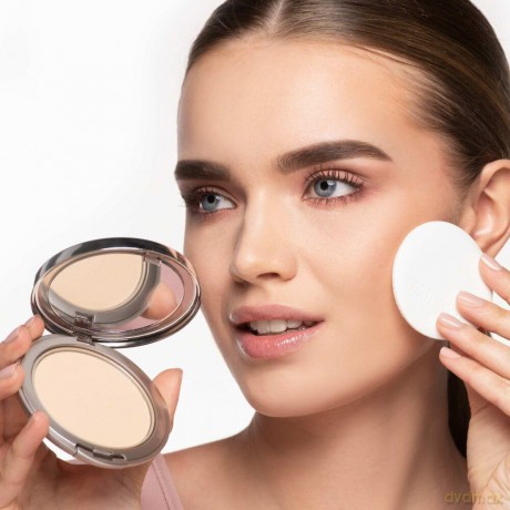 Hydrating mineral makeup Hydra Mineral Compact Foundation 10 g - Shade: 67 Natural Peach