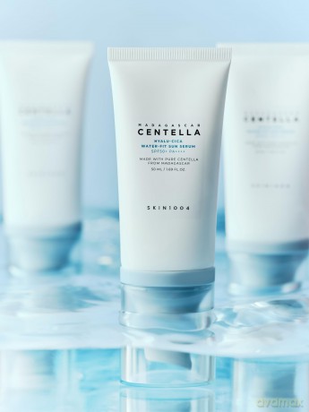 Hydrating Sunscreen SPF 50+ Madagascar Centella Hyalu-Cica Water-Fit Sun Serum - Volume: 15 ml