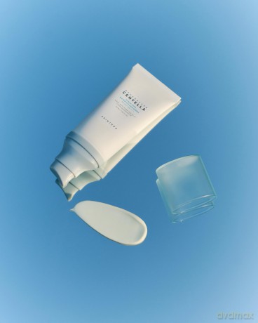 Hydrating Sunscreen SPF 50+ Madagascar Centella Hyalu-Cica Water-Fit Sun Serum - Volume: 15 ml