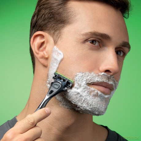 Hydro 3 Skin Protection razor + 9 heads