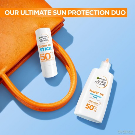 Invisible Sunscreen Stick SPF 50+ Ambre Solaire Super UV Stick 9 ml