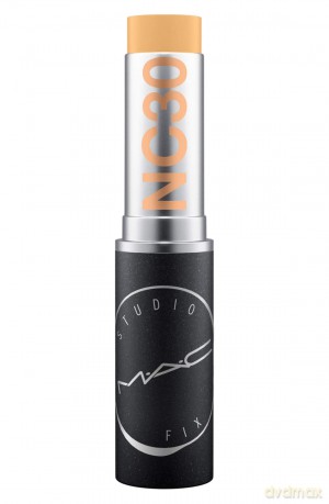 Light liquid concealer Studio Fix 24-Hour Smooth Wear Concealer 7 ml - Shade: NC50