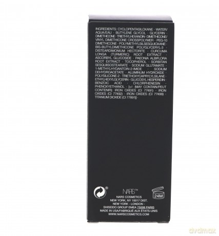 Liquid make-up Sheer Glow Foundation 30 ml - Shade: Namibia