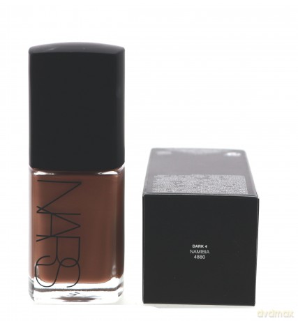 Liquid make-up Sheer Glow Foundation 30 ml - Shade: Namibia