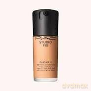 Matte make-up SPF 15 Studio Fix Fluid 30 ml - Shade: NW18