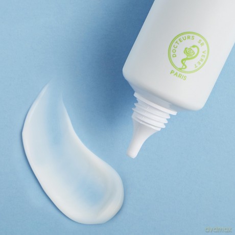 Mattifying care for reducing sebum Sebiaclear Mat+Pores Mattifying Moisturiser 40 ml