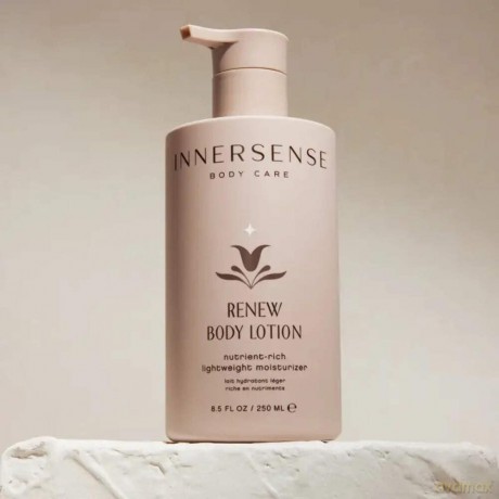 Nourishing light body lotion Renew Body Lotion 250 ml