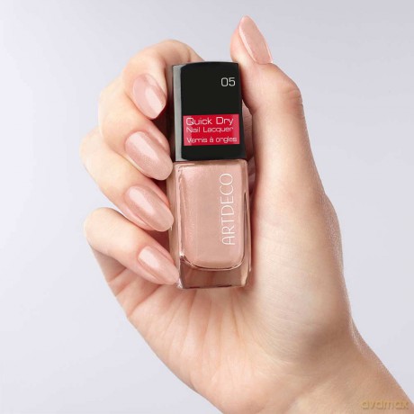 Quick Dry Nail Lacquer 10 ml - Shade: 05 Special Surprise