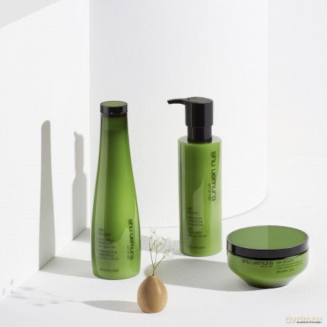 Restorative Shampoo for Damaged Hair Silk Bloom Restorative Shampoo - Volume: 300 ml