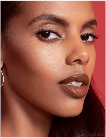 Shiny lipstick Luxe Shine Intense Lipstick 3.4 g - Shade: Bold Honey