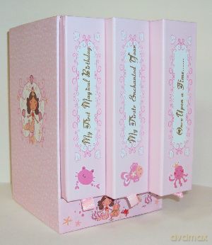 Albumy na zdjęcia dla dziewczynki w pudełku TW1063-180 [GADŻET]