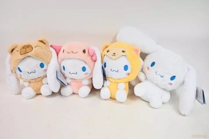 HELLO KITTY Fluffy 28cm plusz Cinnemor..32769