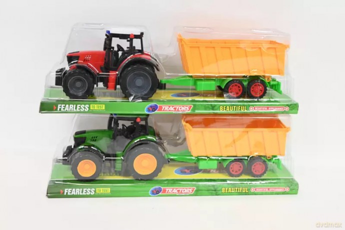 Traktor z prasą K705 70654