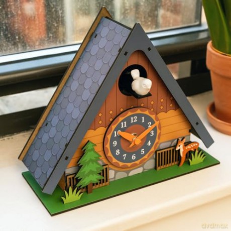 Kikkerland - Cuckoo Clock - 22 cm x 18.25 cm x 9 cm