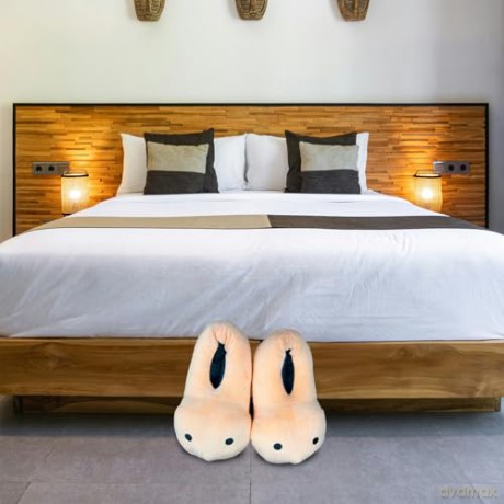 Mad Monkey - Willy Slippers - One Size Fits Most, up to size 44