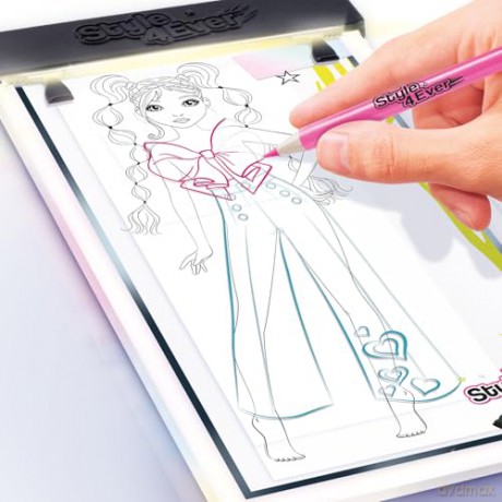 Style 4 Ever - Fashion Designer Light-up Pad - (320)