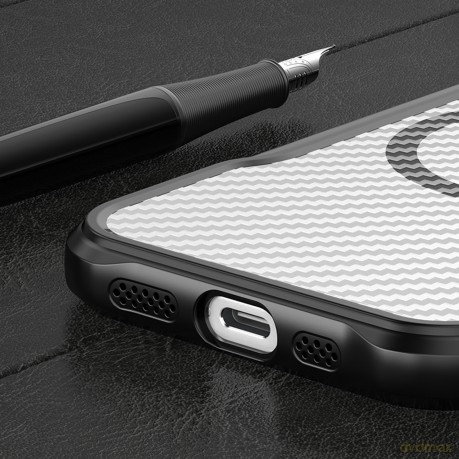 Nakładka Defender Carbon Mag do iPhone 15 6,1" czarna