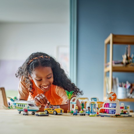 LEGO Friends Samolot i lotnisko w mieście Heartlake (42656) [KLOCKI]