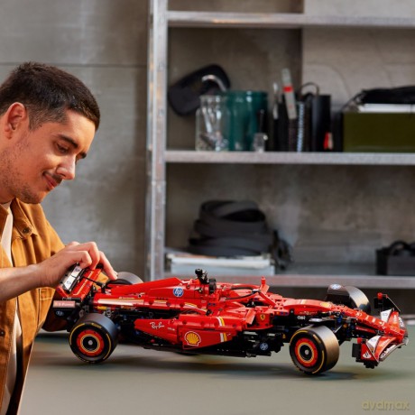 LEGO Technic Bolid F1 Ferrari SF-24 (42207) [KLOCKI]