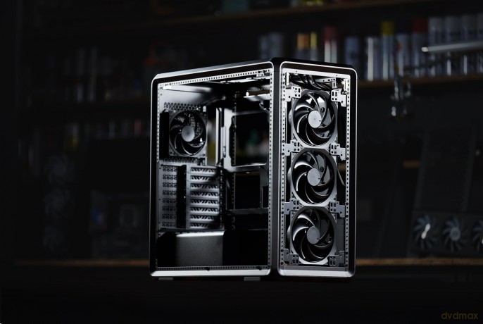 Obudowa MasterFrame 600 czarna