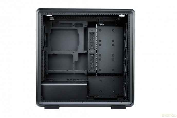Obudowa MasterFrame 600 czarna