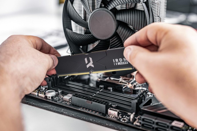 Pamięć DDR5 IRDM 32GB(2*16GB)/6000 CL36 czarna