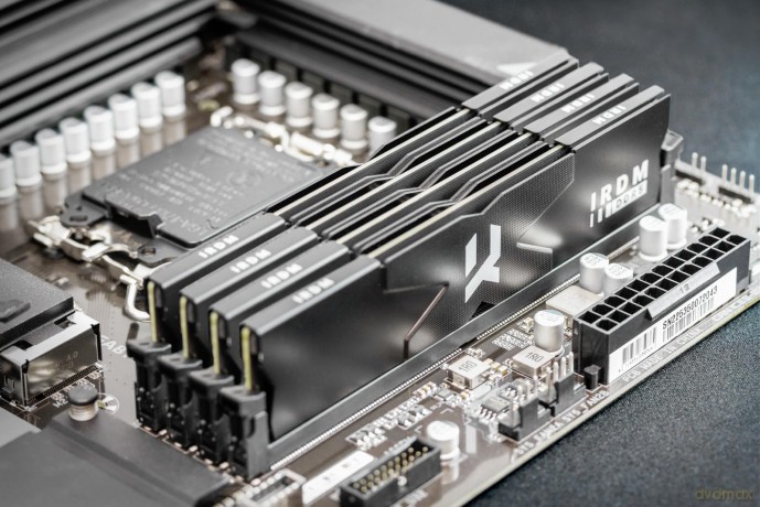Pamięć DDR5 IRDM 32GB(2*16GB)/6000 CL36 czarna