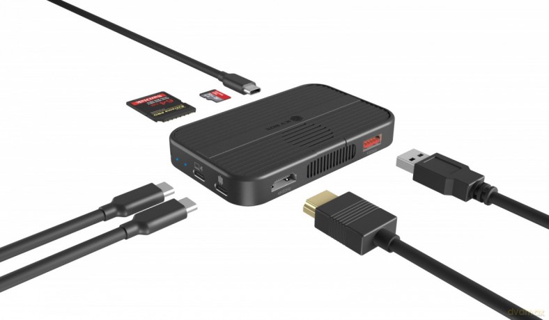 Slot na NVMe+SATA IB-DK4071M-CU31 7w1
