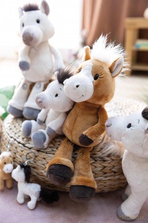 MagNICI koń biały Mony K. Pony magnes 12cm