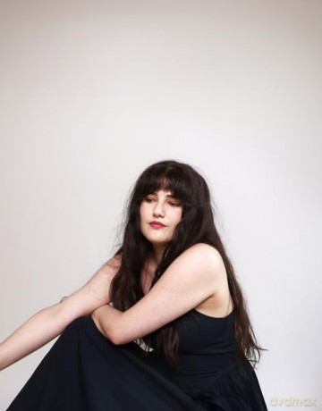 Overspill: The brand new highly anticipated buzzy debut literary fiction novel for 2025 - Charlotte Paradise [KSIĄŻKA]