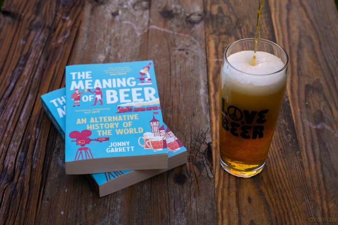 The Meaning of Beer: An Alternative History of the World - Jonny Garrett [KSIĄŻKA]