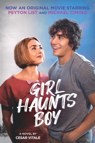 Girl Haunts Boy: A Novel - Cesar Vitale [KSIĄŻKA]